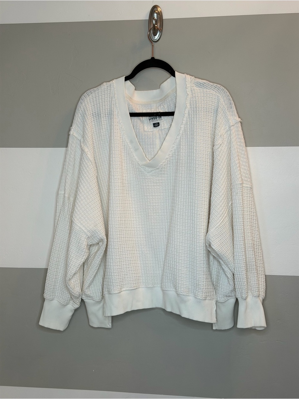 American Eagle Outfitters white Waffle-Knit V-Neck Sweater large